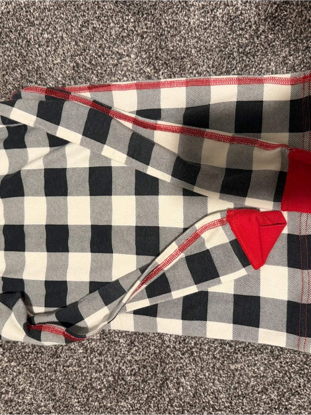 Hanna Andersson HannaJams PajamasBlack & White Buffalo Plaid Top with Red Collar